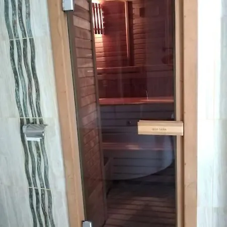 Muestakil, Oezel Havuzlu, Jakuzi Ve Saunali Belek