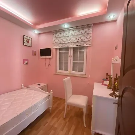 Muestakil, Oezel Havuzlu, Jakuzi Ve Saunali * Belek