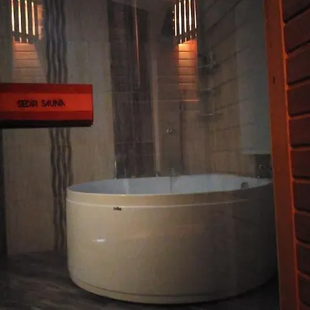 Villa Muestakil, Oezel Havuzlu, Jakuzi Ve Saunali *