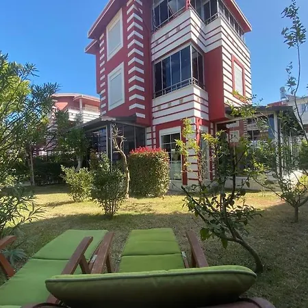 Muestakil, Oezel Havuzlu, Jakuzi Ve Saunali Belek